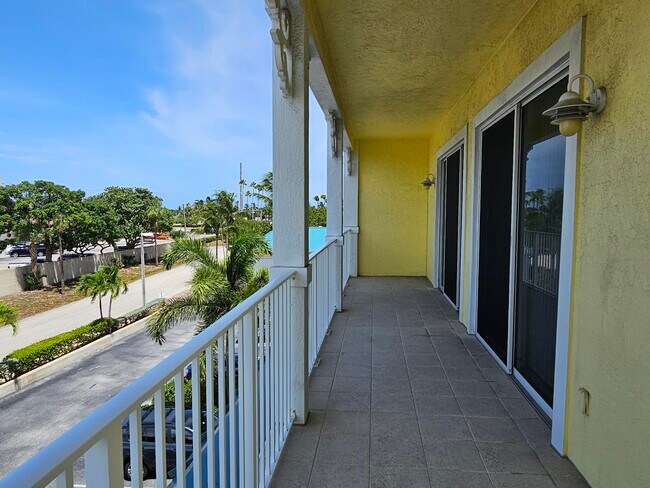 Building Photo - 800 Juno Ocean Walk