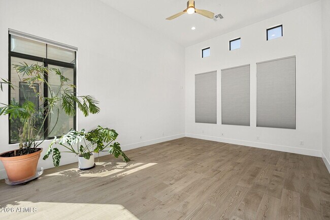 Building Photo - 13267 E Ranch Gate Rd