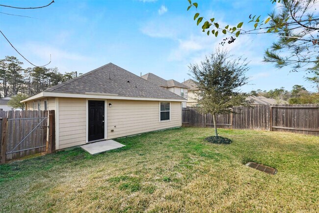 Building Photo - 2637 Lina Dr