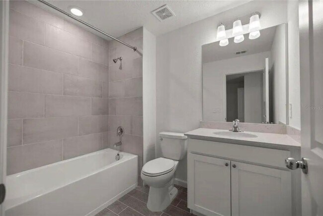 Building Photo - 3537 SE 37th Ave Rd