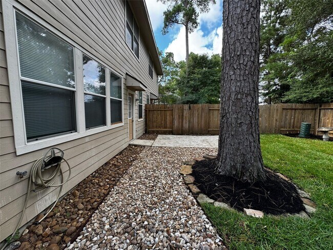 Building Photo - 246 W Stedhill Loop