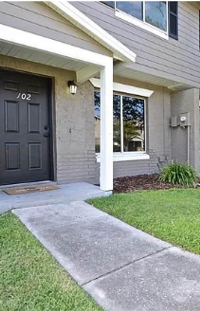 Building Photo - 102 Kristi Ann Ct