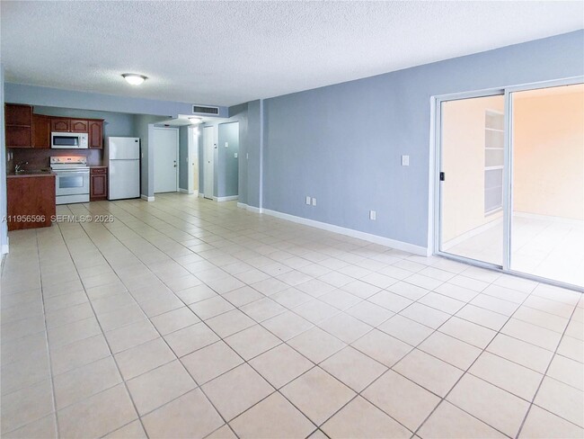 Building Photo - 1990 W 56th St