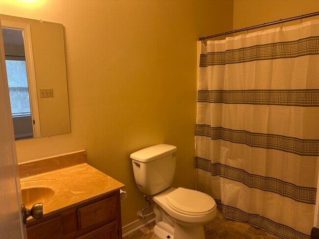 Building Photo - 415 Waterway Ln