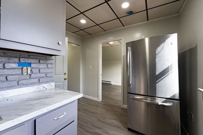 Primary Photo - Spruce (294)