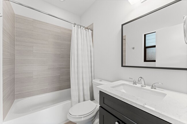 Building Photo - 2909 Gillespie St