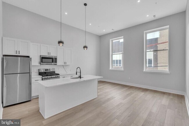 Building Photo - 1243 N 26th St