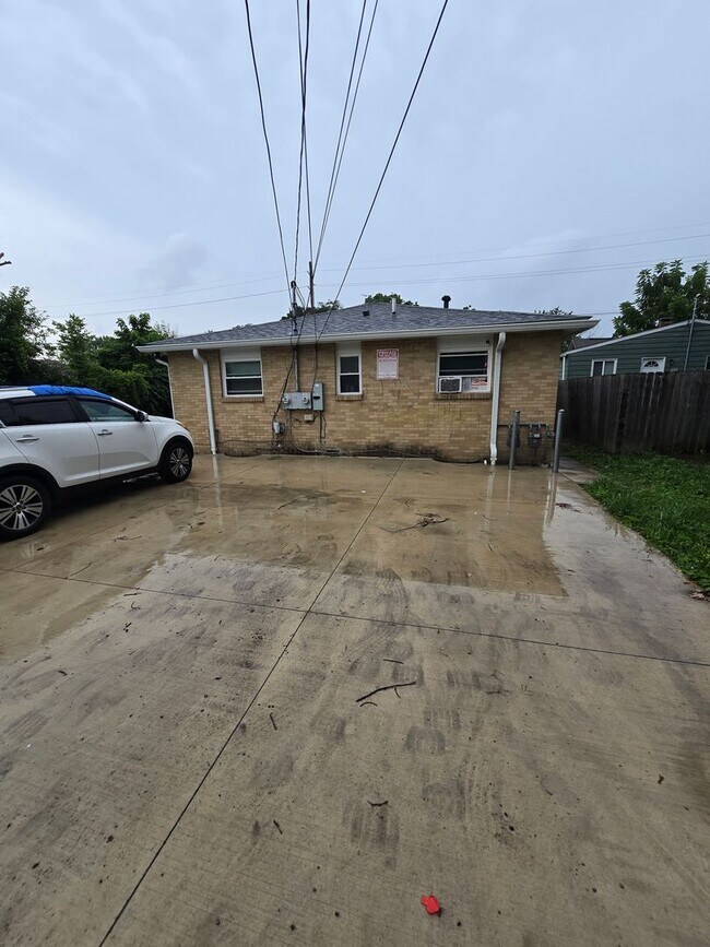 Building Photo - 545-547 S HIGHLAND AVENUE