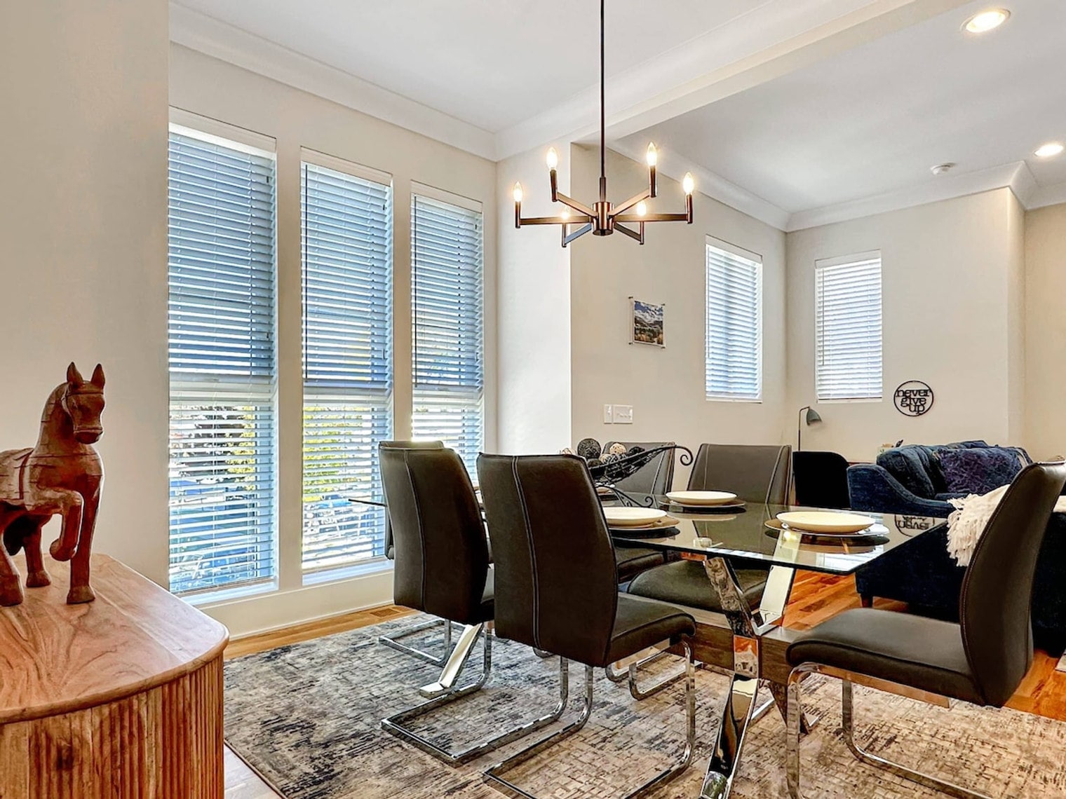 Building Photo - 413 W Lenoir St