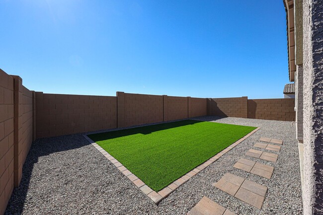 Building Photo - Recently Build 4-Bedroom Home in Goodyear with Upgrades & Resort-Style Amenities