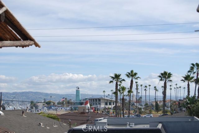 Building Photo - 223 20th St