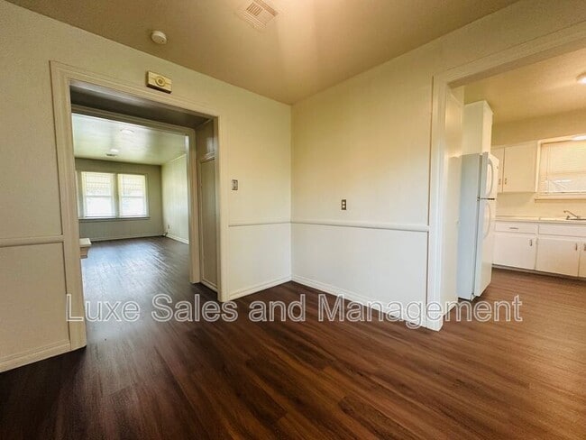 Building Photo - 3228 S Clegern St