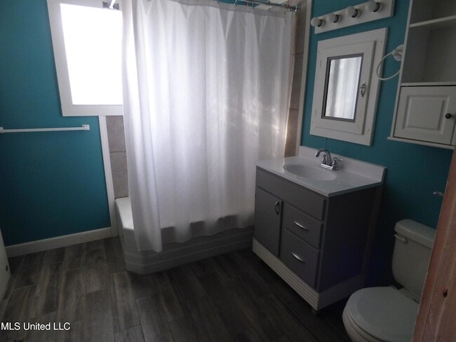 Building Photo - 463 Monticello St SE