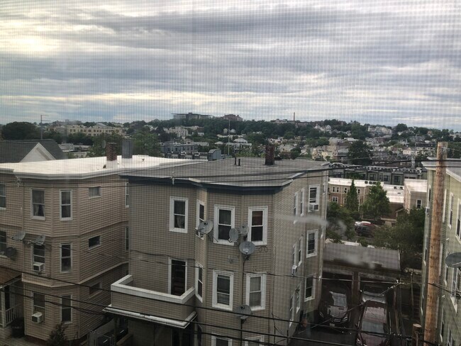 Building Photo - 87 Marlborough St