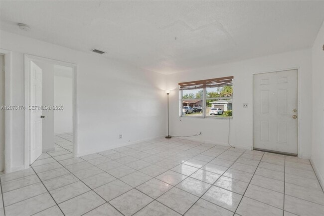 Building Photo - 2140 NW 21st Terrace