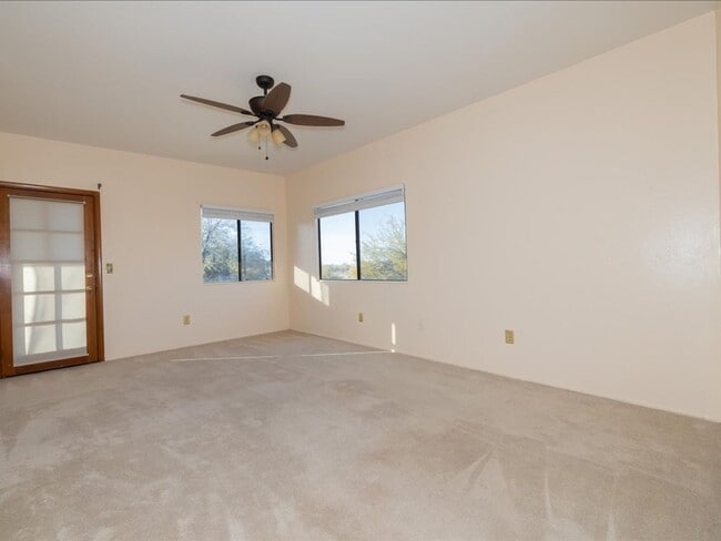 Building Photo - 3 Bedroom 2.5 Bath Two Story Home