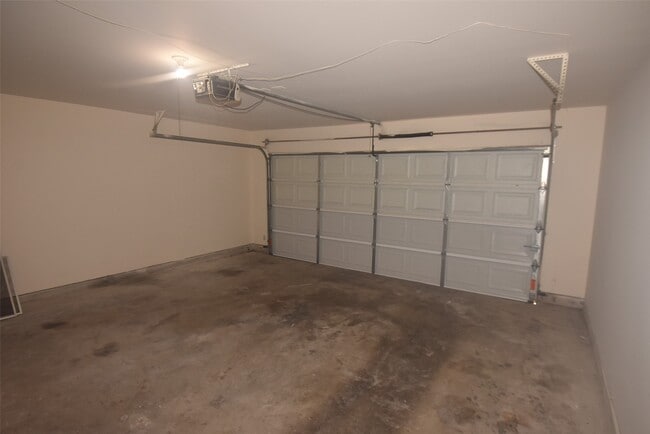 Building Photo - 1035 Junction Ct