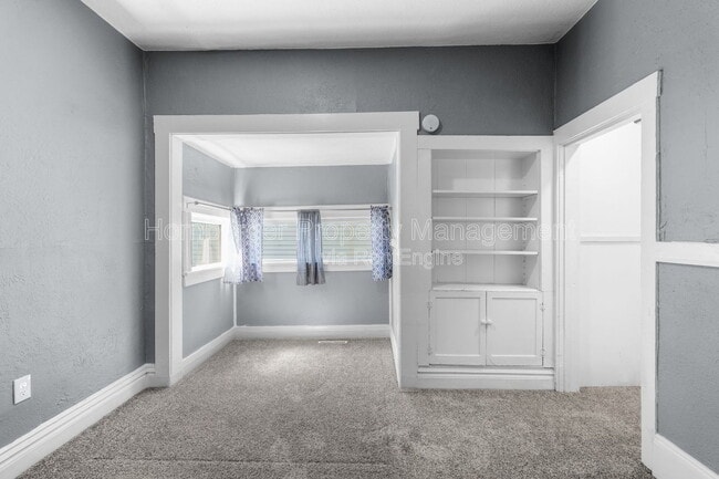 Building Photo - 2704 W Boone Ave