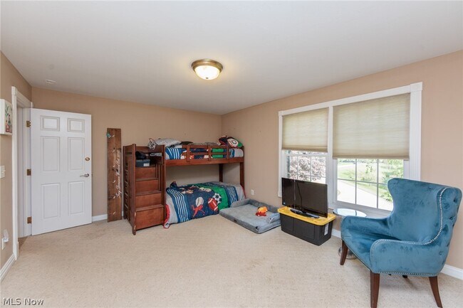 Building Photo - 30 Cableknoll Ln