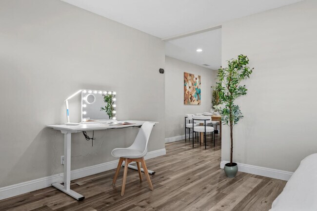 Building Photo - 7630 Andasol St