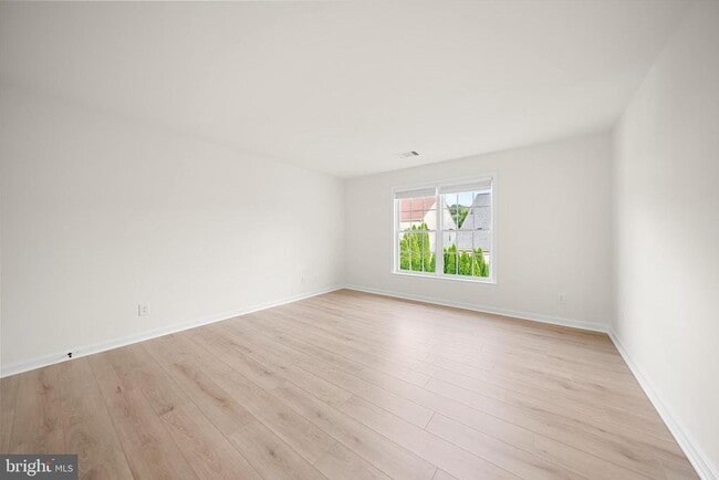 Building Photo - 12399 Brown Fox Way