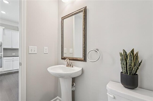 Building Photo - 741 Topsail Ln