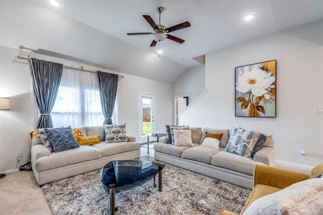 Building Photo - 433 Waterman Ave