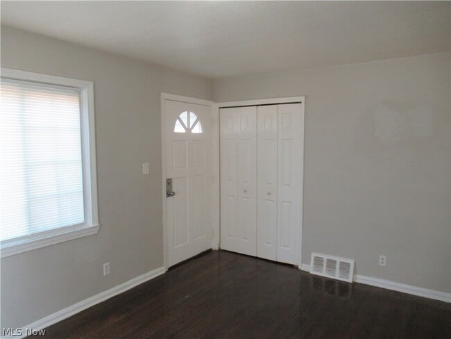 Building Photo - 4413 W 187th St