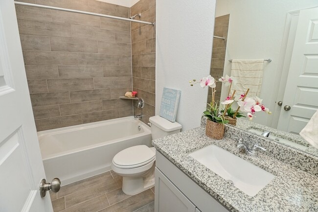 Building Photo - 5707 Aurora Grns Ln