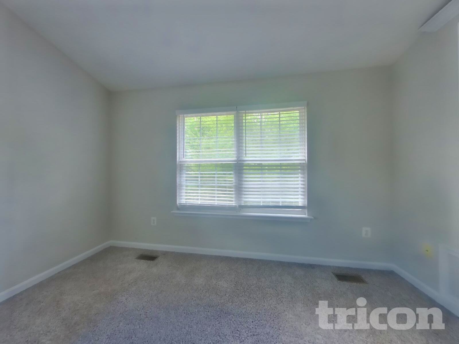 Building Photo - 10930 W Point Pl