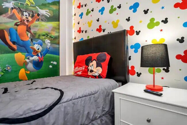 Building Photo - 730 Drop Shot Dr