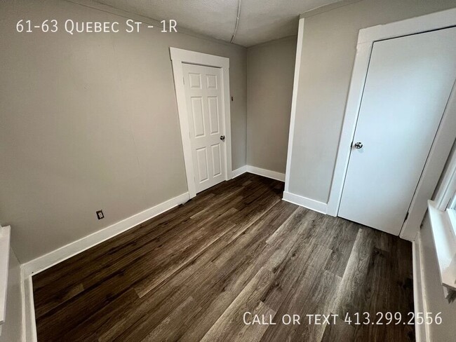 Building Photo - Fully Renovated 2 Bedroom Unit in Indian O...