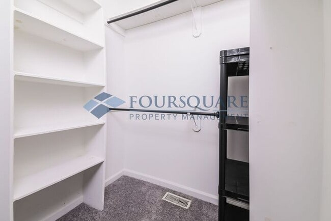 Building Photo - Spacious 3-Bed One Story Home, With  Large...