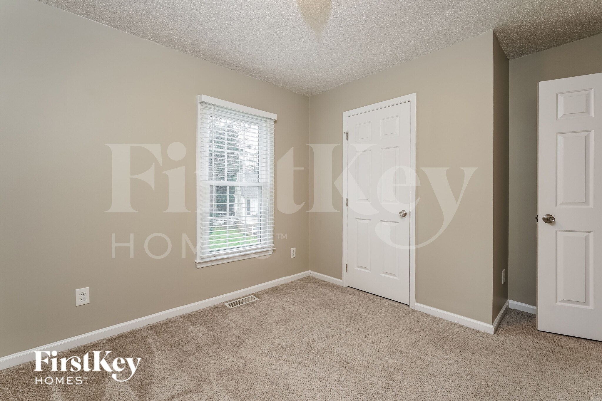 Building Photo - 4512 Princess Dr