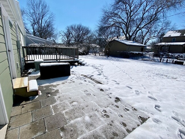Building Photo - 3 Bed House Close to Downtown Ames