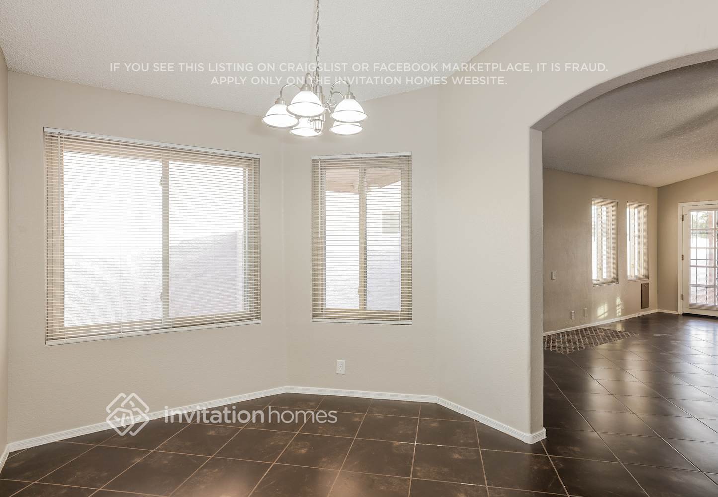 Building Photo - 15306 N 85th Dr