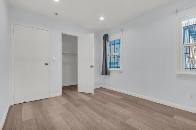 Building Photo - 1155 W Exposition Blvd