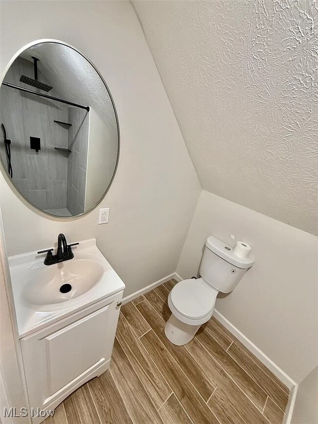 Building Photo - 1319 Lakewood Ave