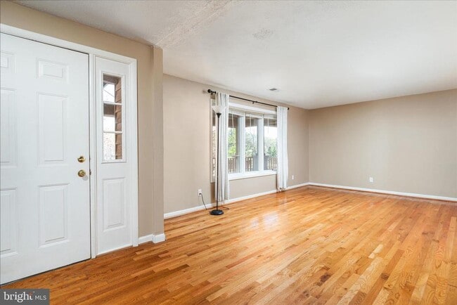 Building Photo - 716 Gafia Lodge Rd