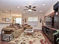 Building Photo - 13400 Briarwick Dr