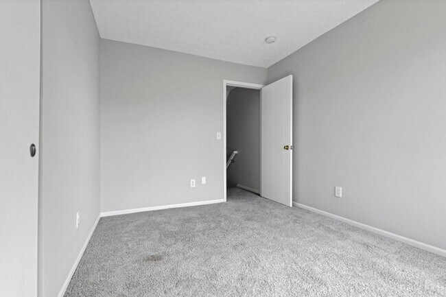 Building Photo - Pataskala Ridge Home