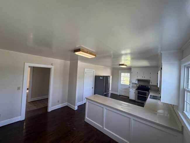 Building Photo - 108 Winding Creek Rd