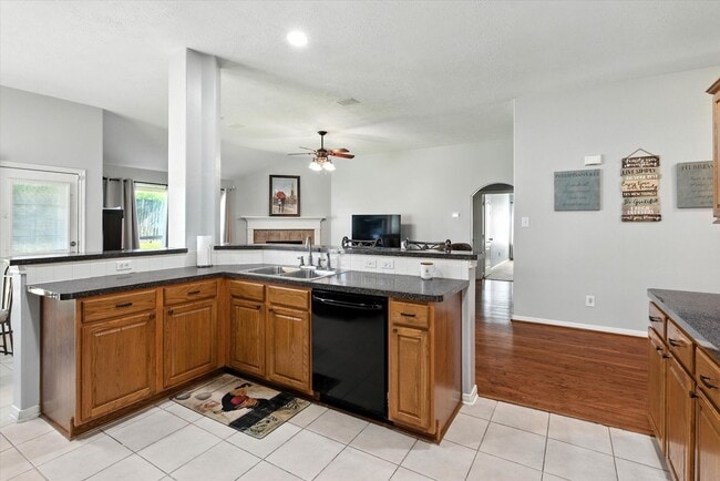 Building Photo - 16626 Bluefin St