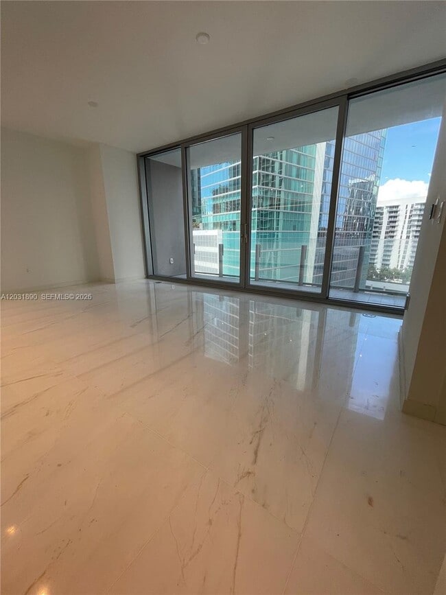 Building Photo - 300 Biscayne Blvd Way