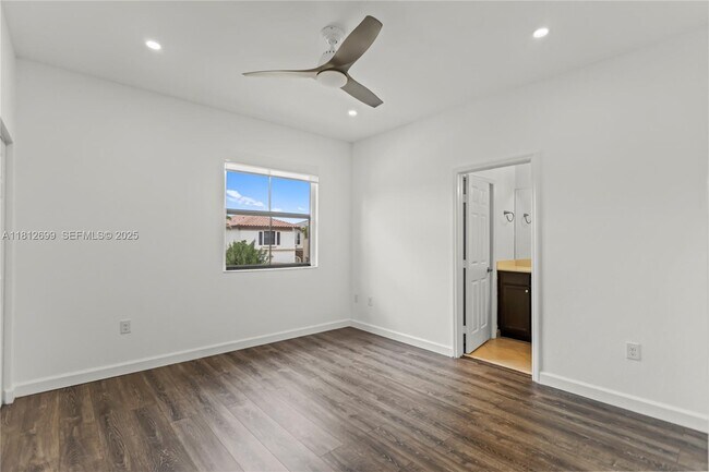 Building Photo - 3502 W 86th Terrace