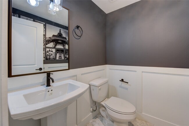 Building Photo - 10926 Fire Creek Dr