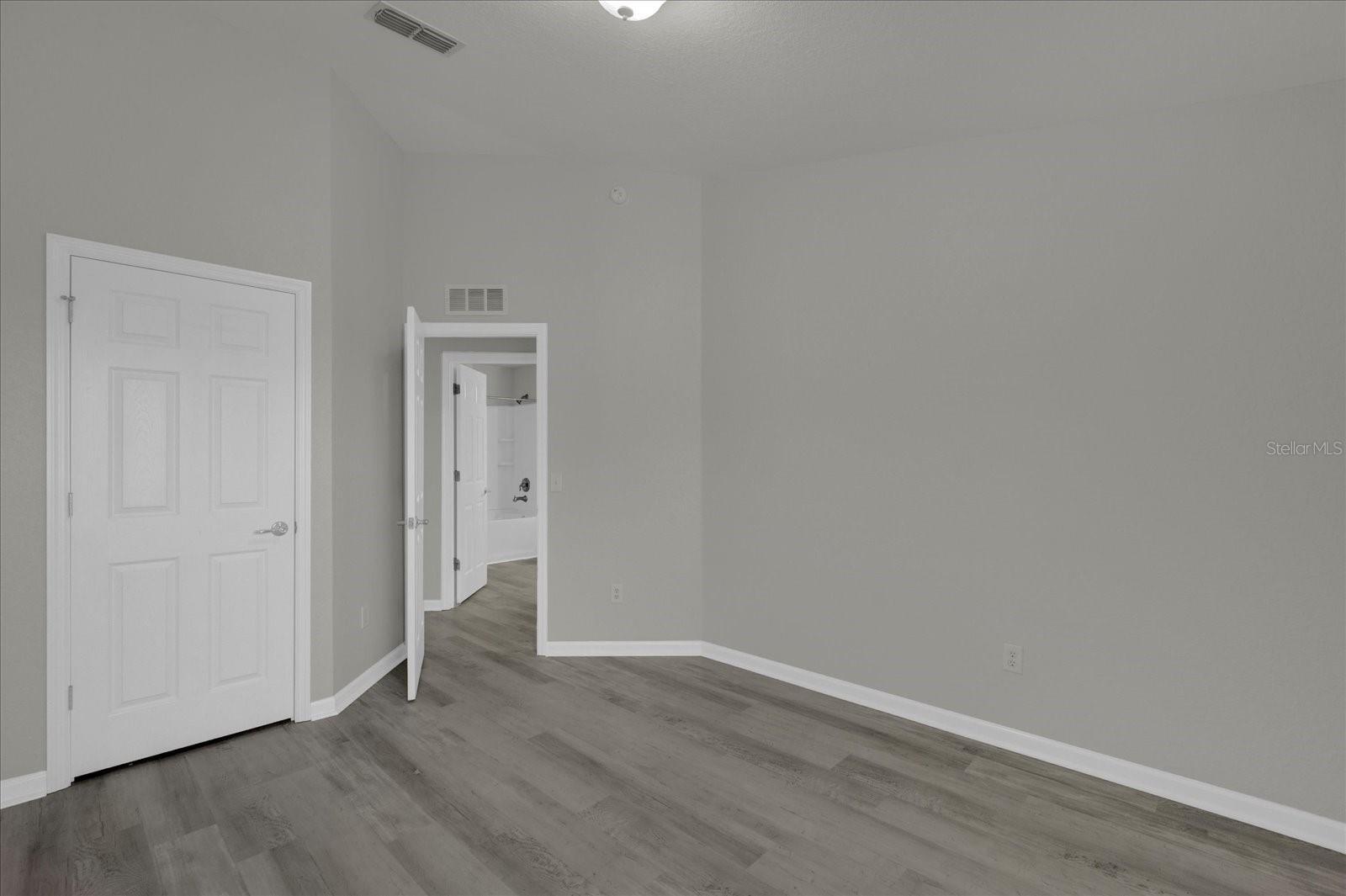 Building Photo - 4500 SW 52nd Cir