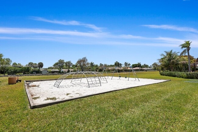 Building Photo - 7900 Camino Cir