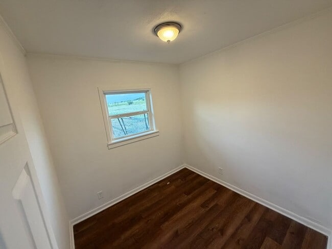 Building Photo - 850 Co Rd 218