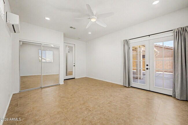 Building Photo - 414 N Hudson Pl